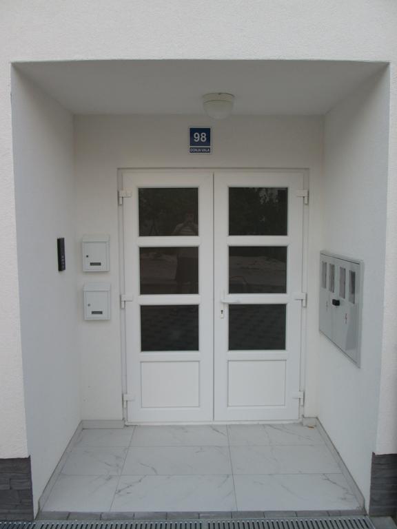 Apartments Lara Drvenik  Exterior foto