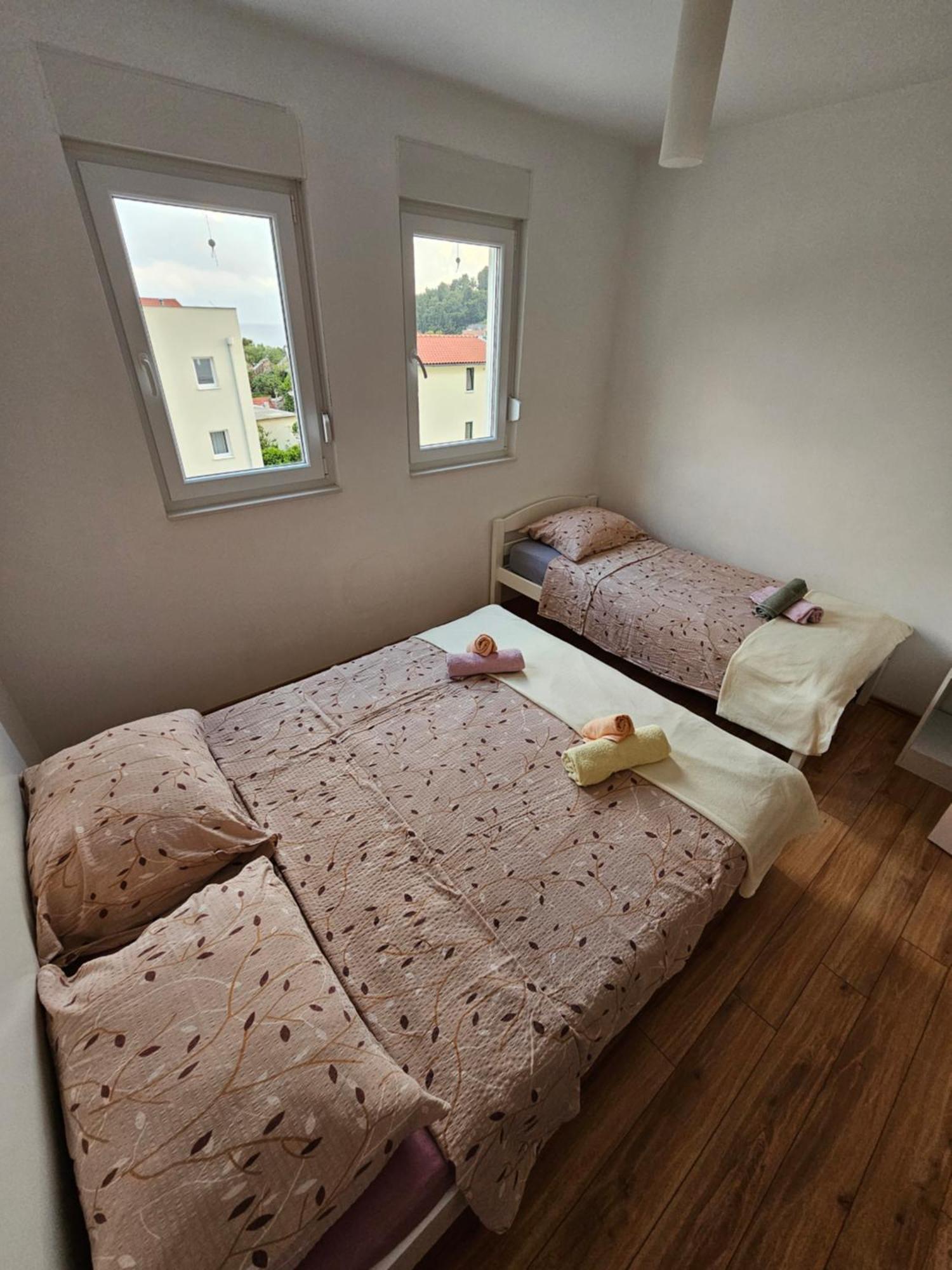 Apartments Lara Drvenik  Habitación foto