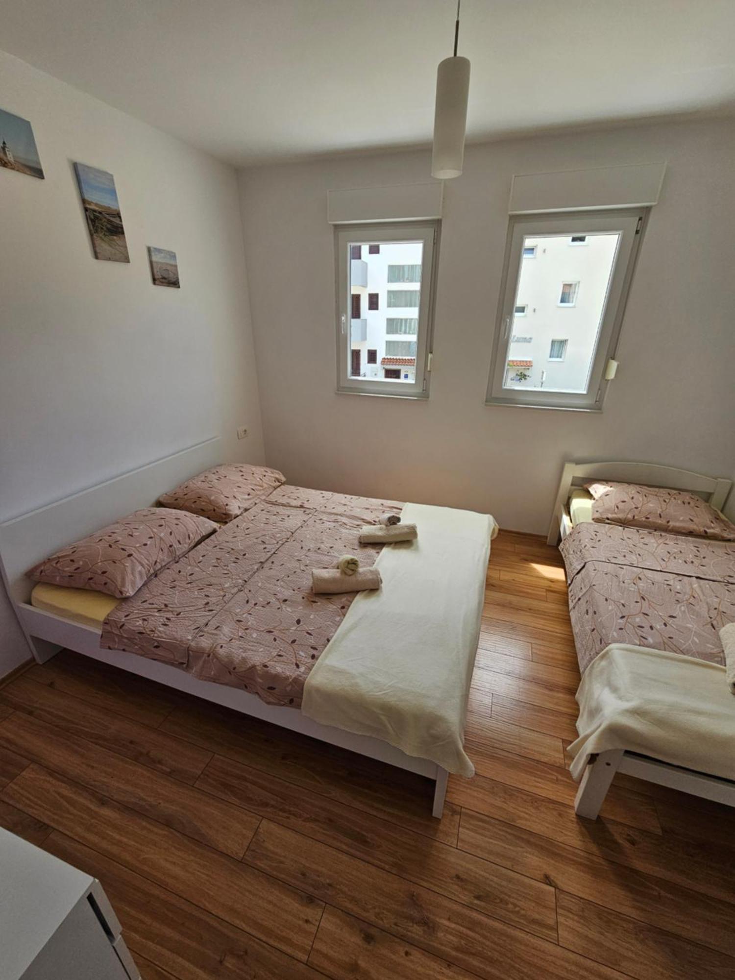 Apartments Lara Drvenik  Habitación foto